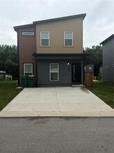 Building Photo - 1021 States Ave