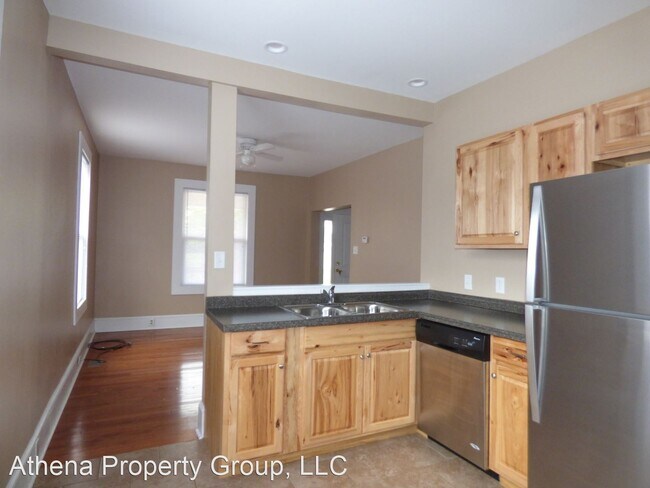 Foto del edificio - 5 br, 2 bath House - 1111 Harmony St