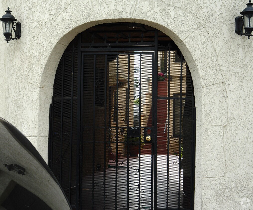 Foto del edificio - 1149 Cedar Ave