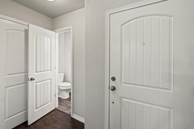 Building Photo - 11458 Moonrock Heights