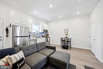 Building Photo - 1617 Ridge Ave