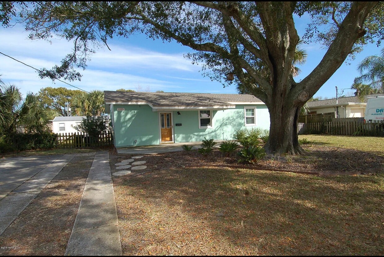 Photo - 1105 10th St N (Jacksonville Beach, FL)