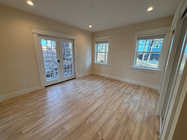 Foto del edificio - 480 SE Reed Market Rd