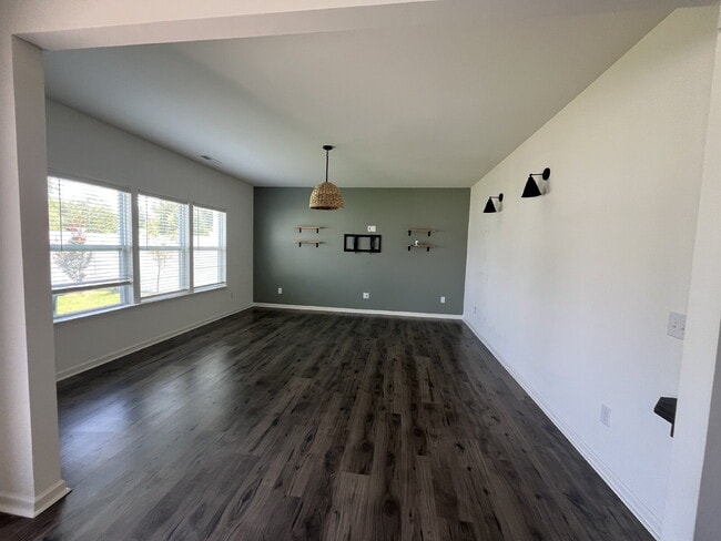 Building Photo - 4028 Centerpiece Ct