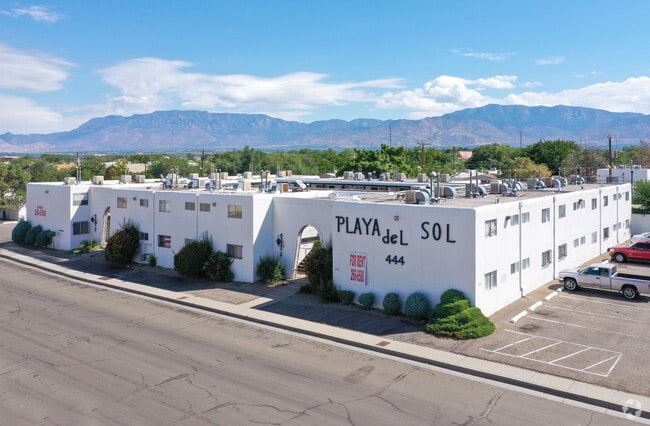 Building Photo - Playa Del Sol