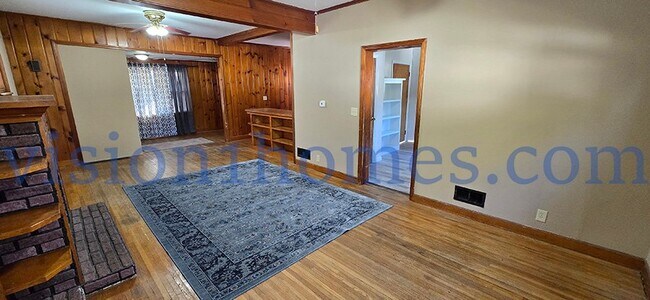 Foto del edificio - 718 W Murphy St