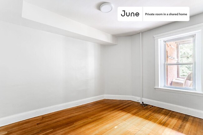 Foto del edificio - Room in Shared 4 bed/2 bath home in Brookline