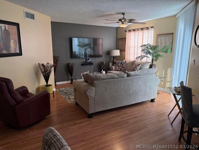 Building Photo - 10451 W Broward Blvd