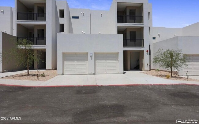 Foto del edificio - 16655 E El Lago Blvd