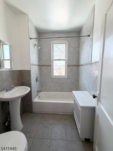 Building Photo - 97 Coolidge St