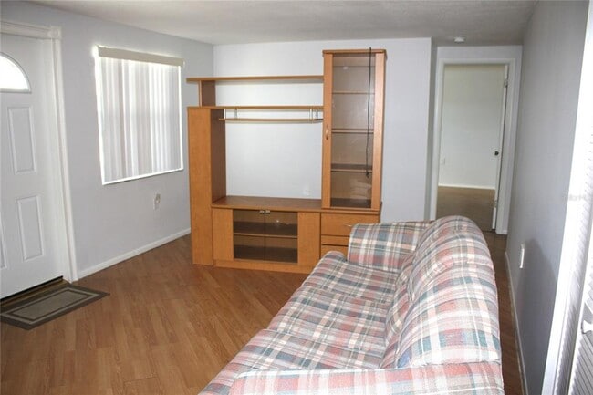 Building Photo - 10241 Regency Park Blvd