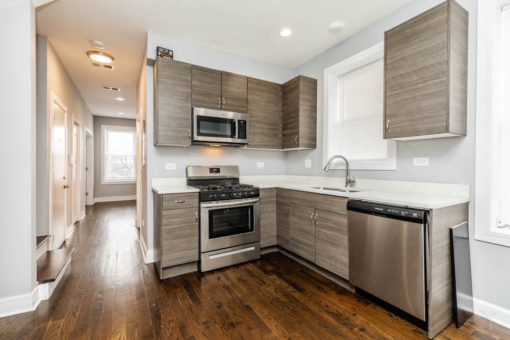 Primary Photo - 2353 W 18th Pl