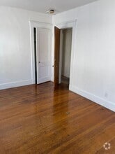 Building Photo - 644 Orange St