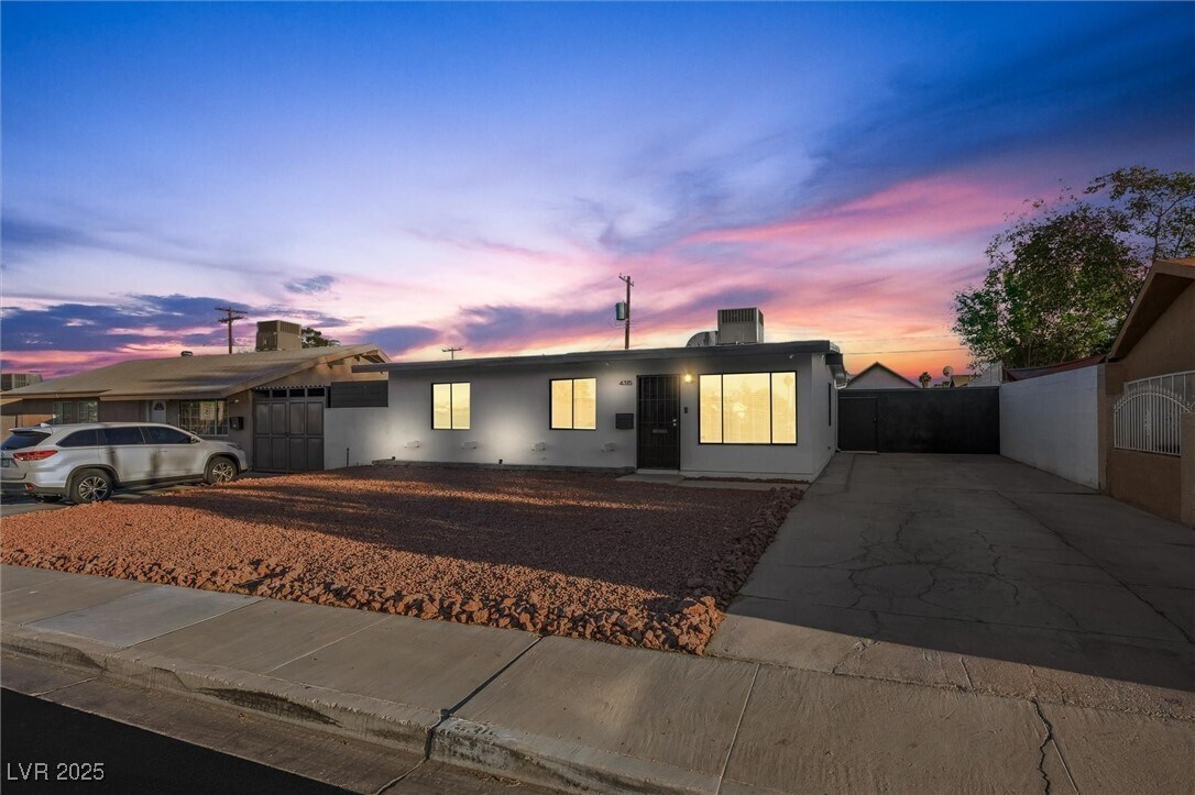 Foto principal - 4315 Ridgedale Ave