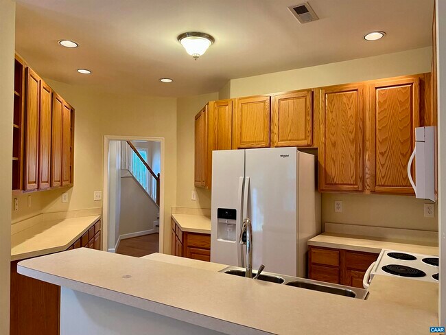 Building Photo - 2318 Ravenswood Ct