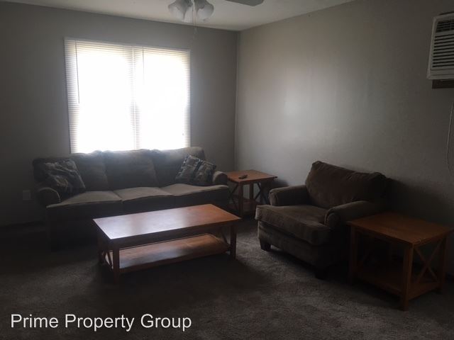 Foto principal - 208 W Irving St