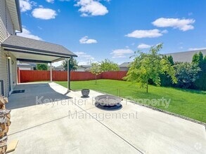 Building Photo - 39 S Lemhi Dr