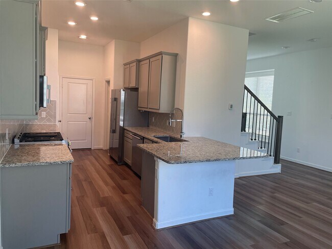 Foto del edificio - 621 Aspen Falls Ct