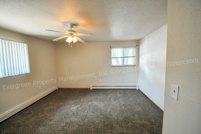 Building Photo - 915 James Ct