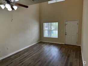 Building Photo - 1512 Bentley Cir