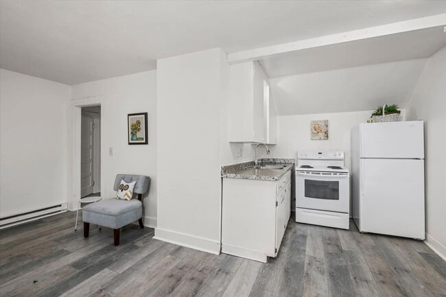 Photo - 561 Madison St Apartment