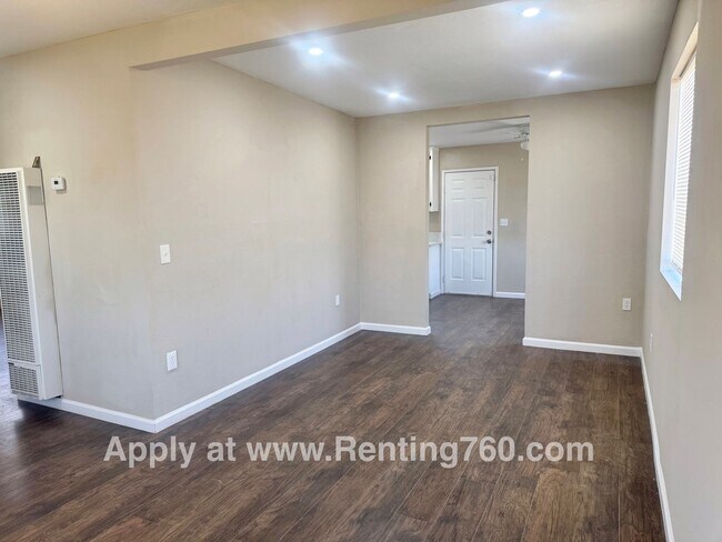 Building Photo - Cozy 2 Bed 2 Bath Home!