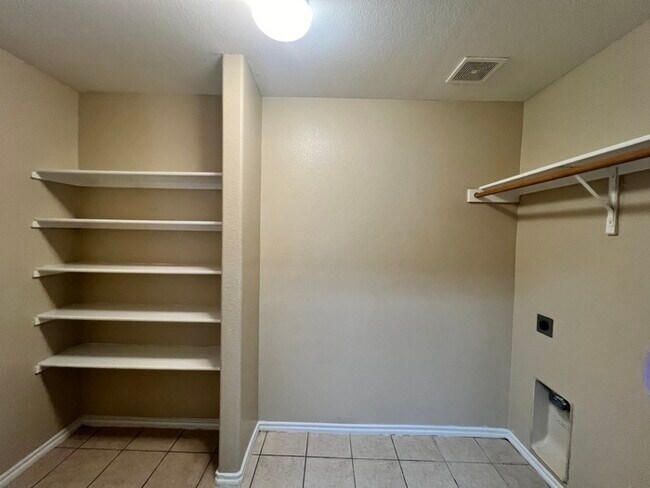 Foto del edificio - Coming soon..... 3/2/2 in Crowley