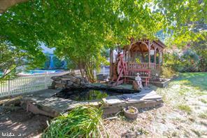Primary Photo - 2518 Traynor Ave
