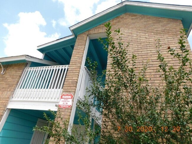 Foto del edificio - 5212 Meadow Field