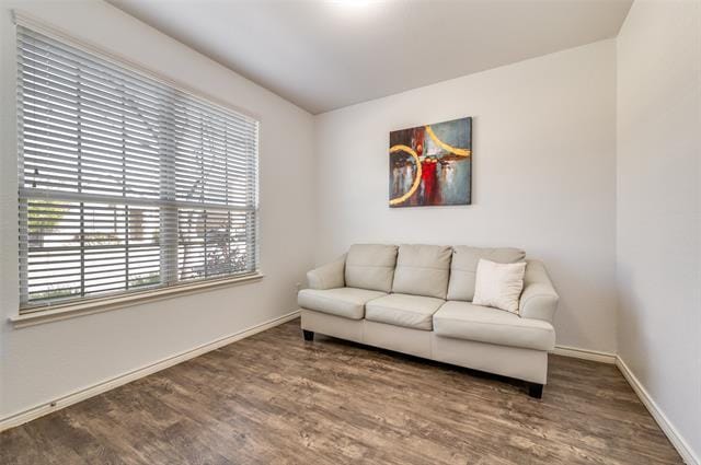 Building Photo - 2281 Miramar Dr