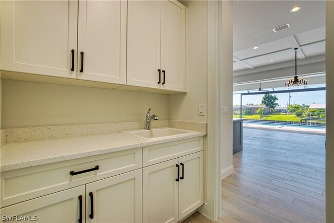 Foto del edificio - 3102 SE 18th Pl