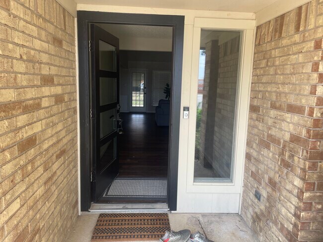 Foto del edificio - 10120 Westpark Dr