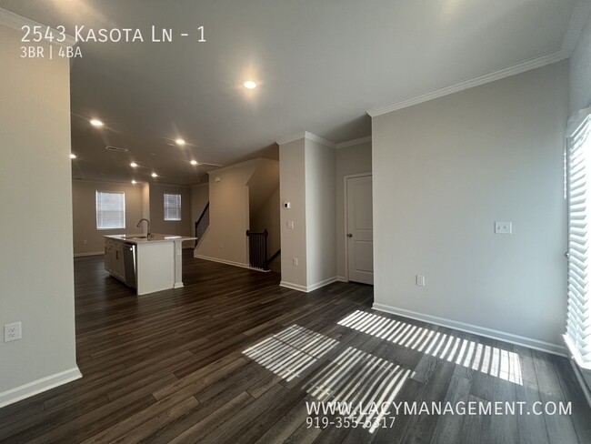 Foto del edificio - 2543 Kasota Ln