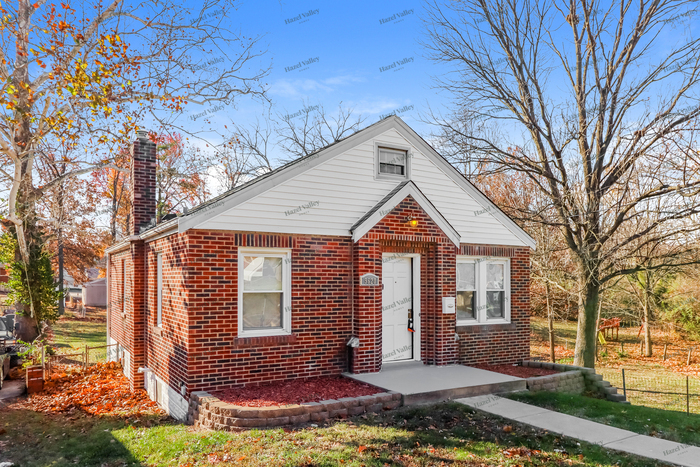 Foto principal - 9620 W Milton Ave