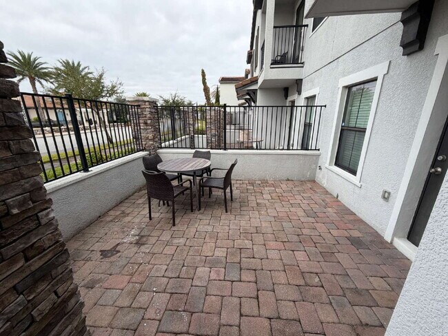 Foto del edificio - "Charming 2-Bed, 2-Bath Townhouse Retreat in Haines City – Spacious 1464 Sq Ft of Comfort!"