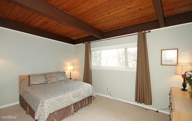Foto del edificio - 7705 Donnybrook Ct