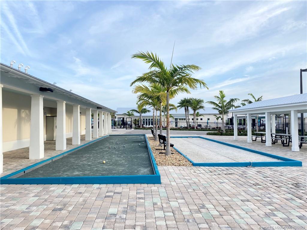 Foto del edificio - 380 NE Wharf Way