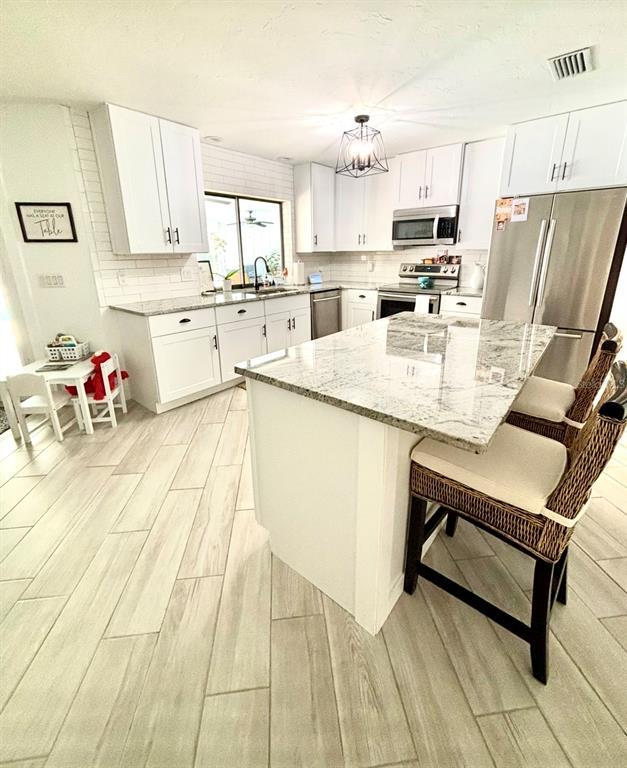 Foto del edificio - 1219 Cornish Ct