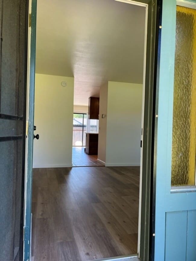 Building Photo - Spacious Condo with Private Patio