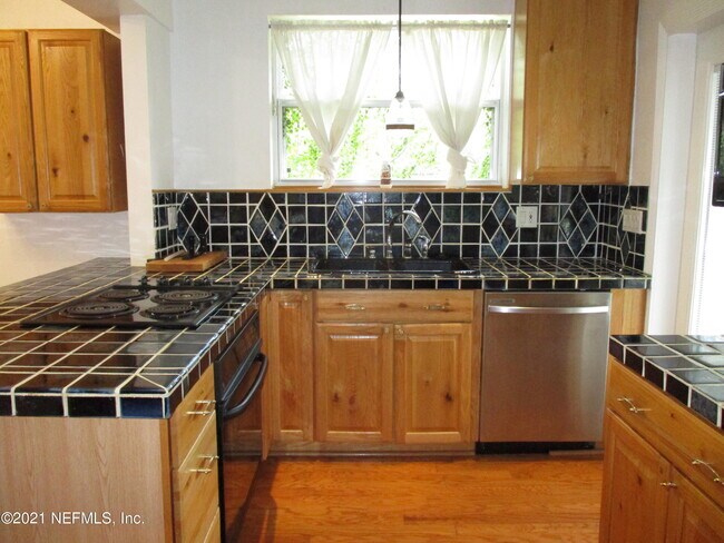 Building Photo - 5428 Stetson Rd