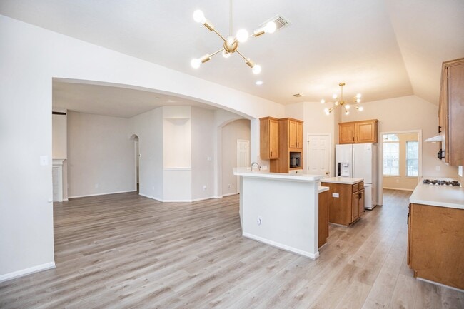 Foto del edificio - 2710 Falcon Knoll Ln