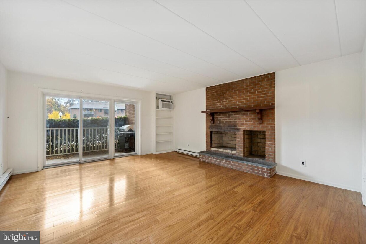 300 Winding Way Unit B2, Downingtown, PA 19335 Room for Rent in Downingtown, PA