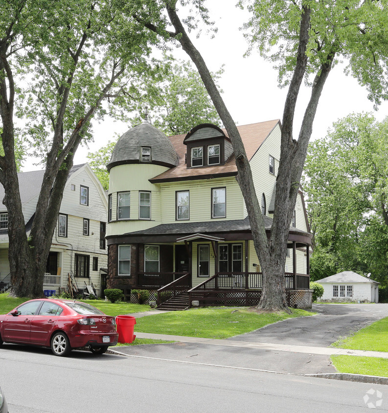 Primary Photo - 157 S Lake Ave
