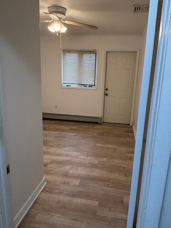 Foto del edificio - 53 Pinewood Dr