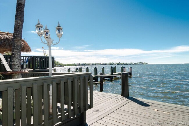 Building Photo - 40 Pigeon Dr