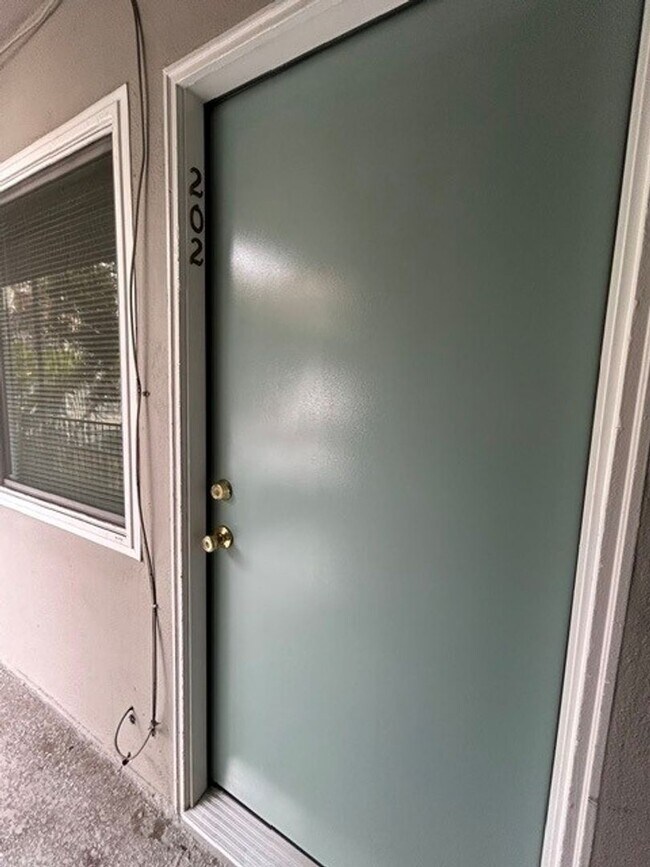 Foto del edificio - Comfortable, cozy 1-bdr right at downtown Shattuck Ave, Call to Make an Appointment