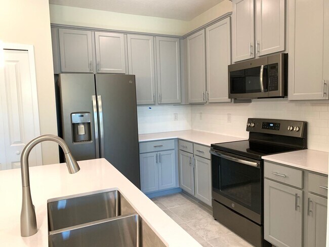 Foto del edificio - Awesome Townhome for rent