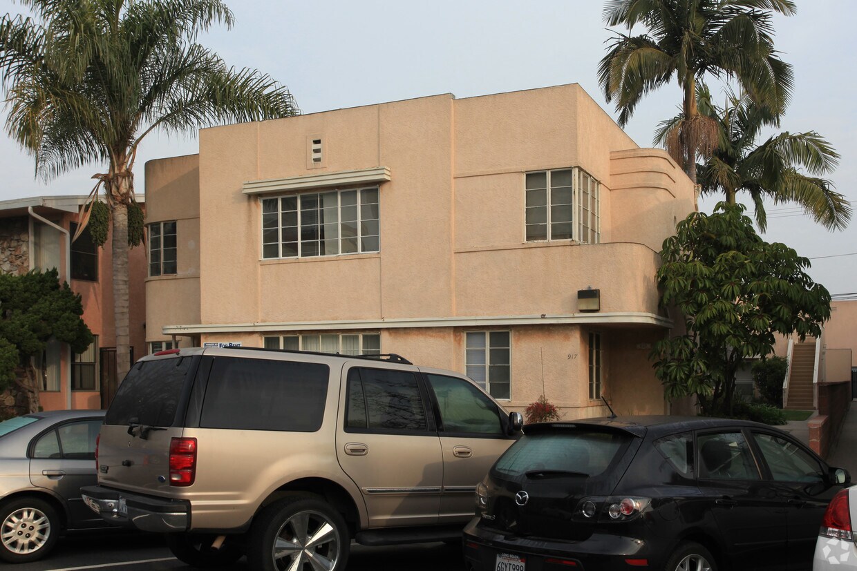 Foto del edificio - 917 E 1st St