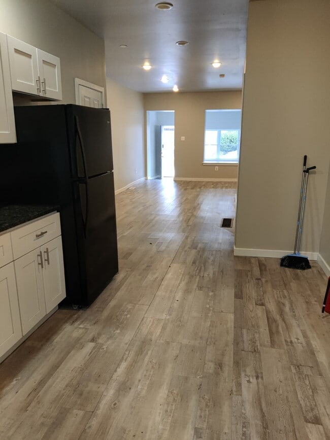 Building Photo - 6110 Master St