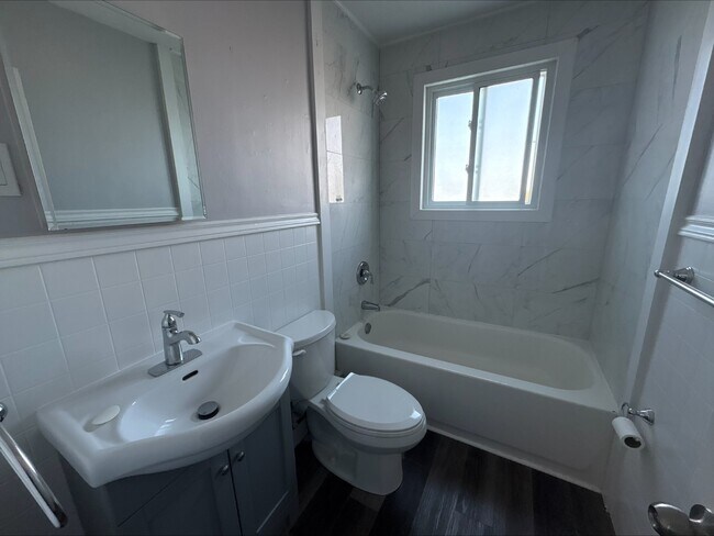 Photo du bâtiment - 441 Covert St